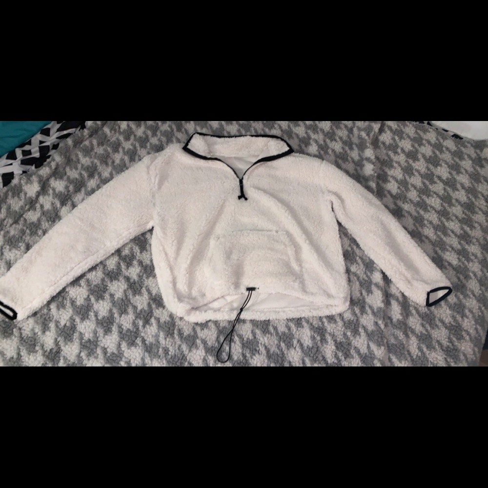 Sherpa jacket ~half zipped